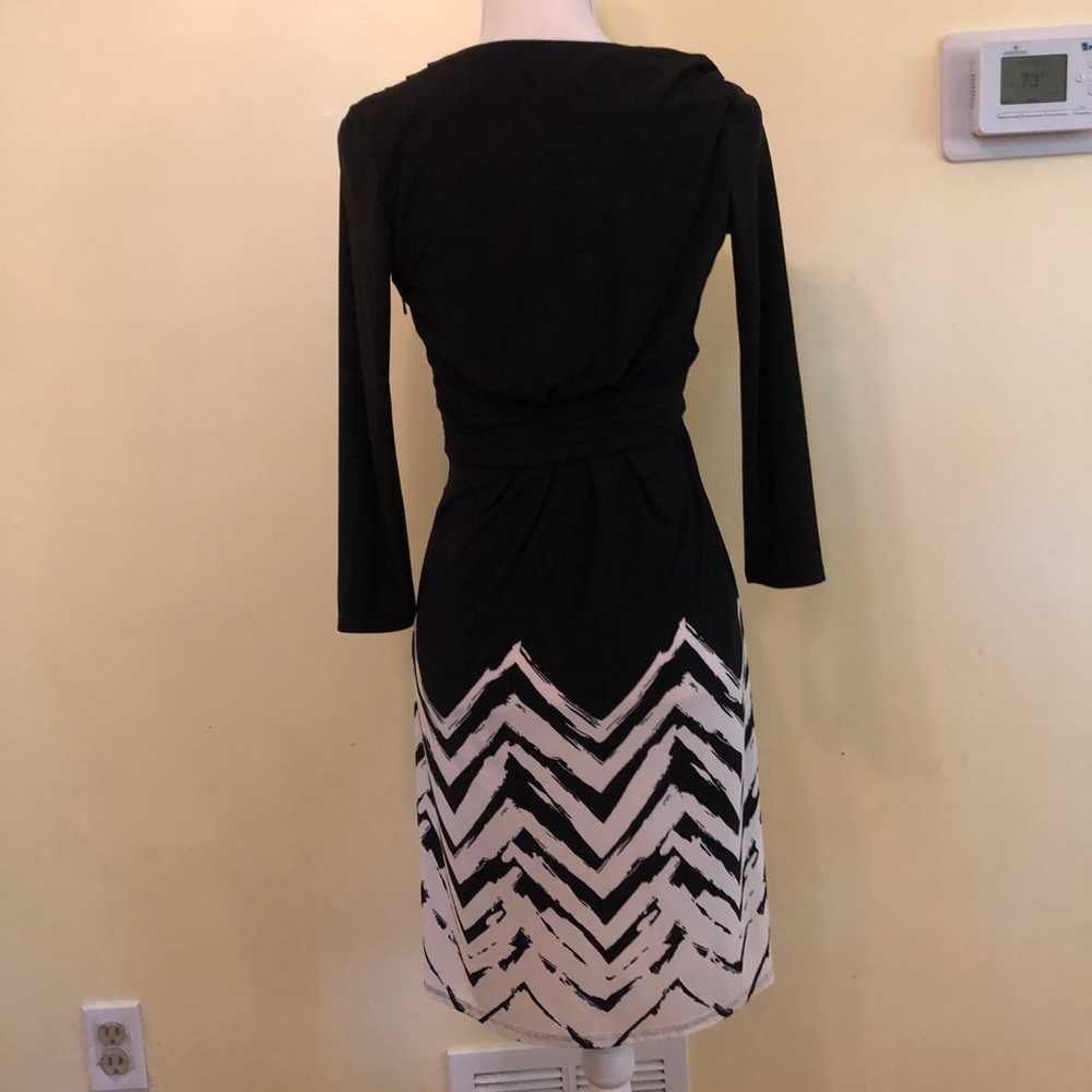Max and Cleo Black/White Dress, Sz 2 - Picture 6 of 6